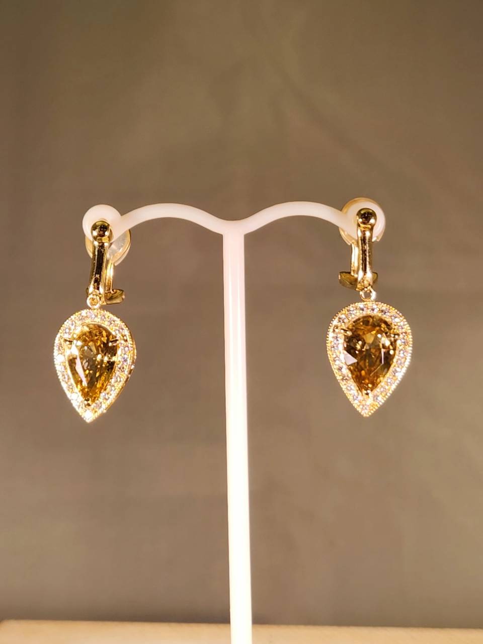 イエロージルコンのイヤリング＆ピアス