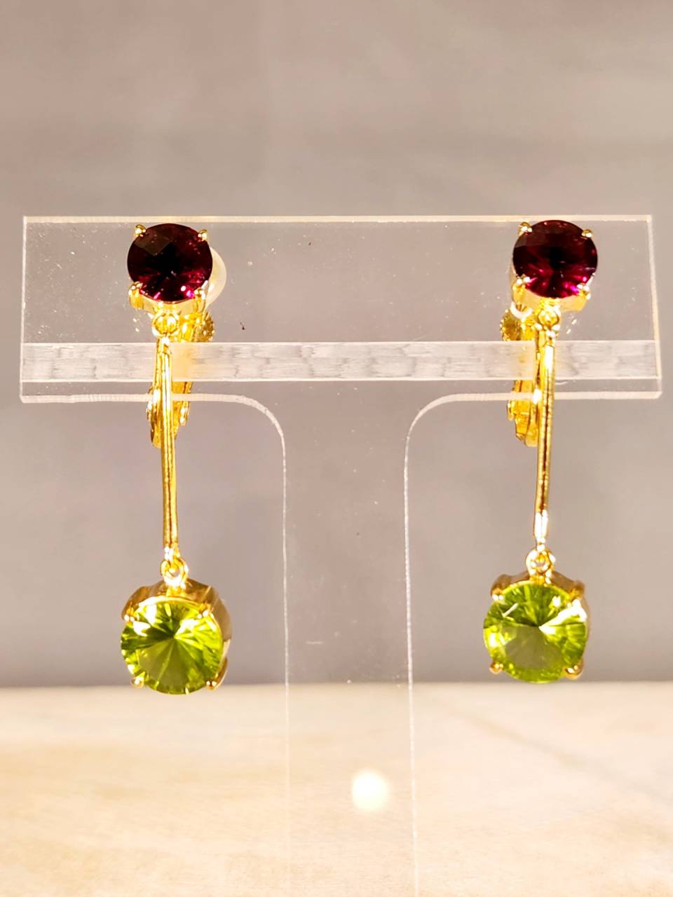 ガーネット＋ペリドットのイヤリング加工