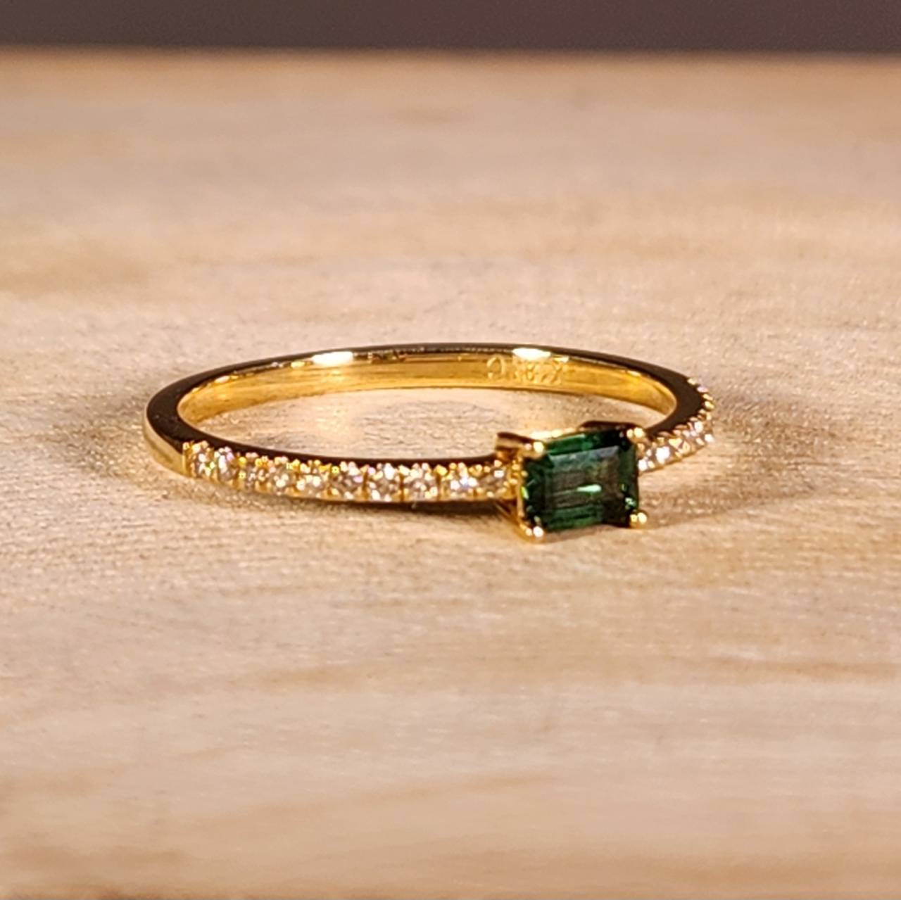 新入荷　！ツァボライトのリング